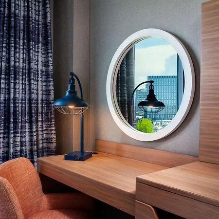 Hampton By Hilton At The Boston Seaport District-2